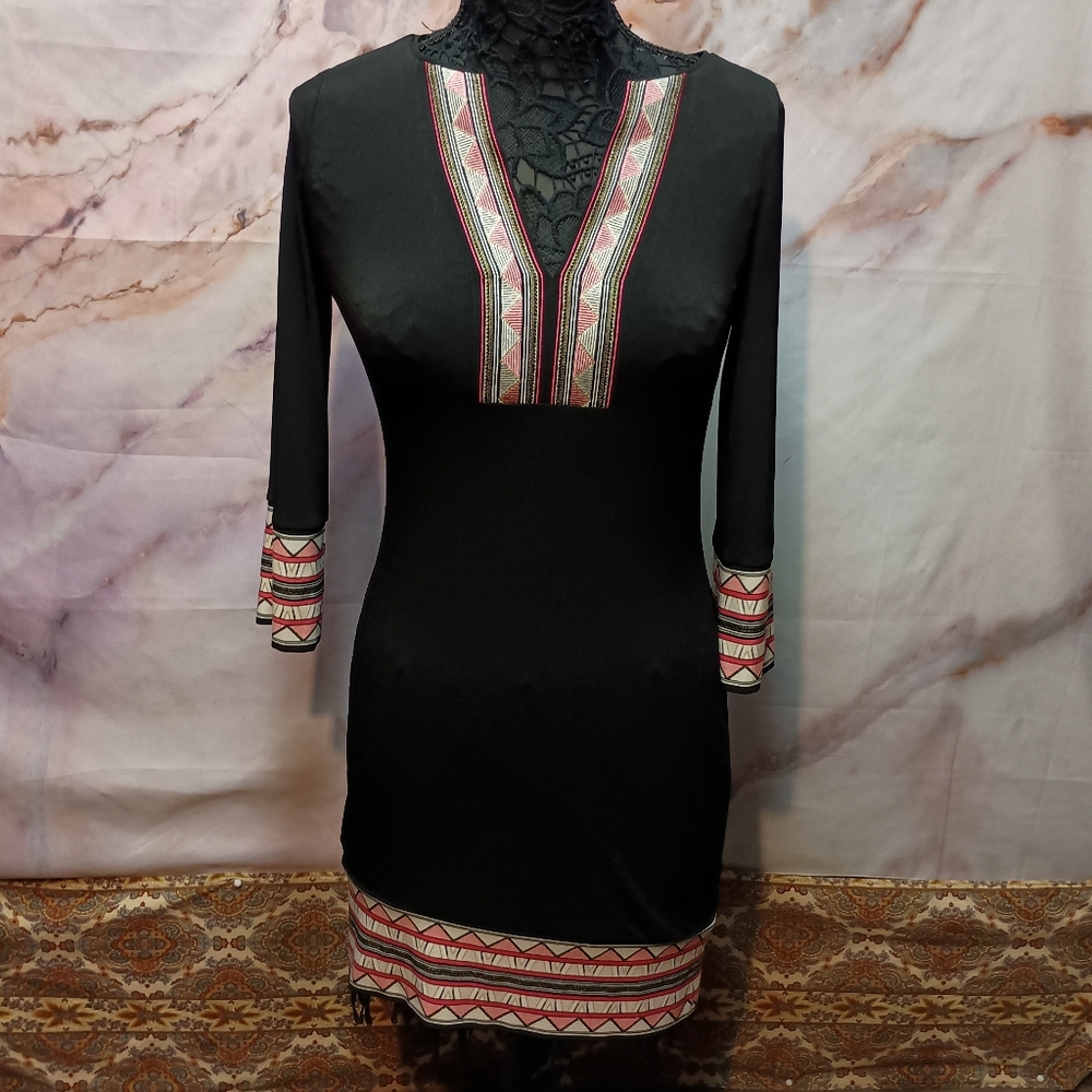 White House Black Market Black‎ Embroidered V-neck Dress